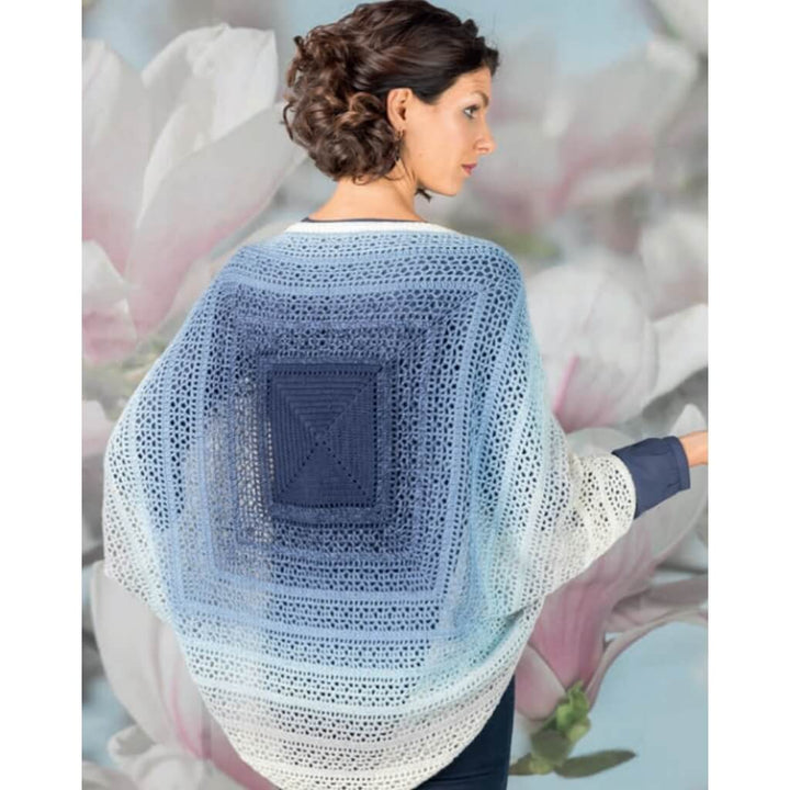 Scheepjes Indigo Shrug Tatsiana Kupryianchyk Häkelanleitung – Produktansicht bei bei bei bei bei bei Lieblingsgarn