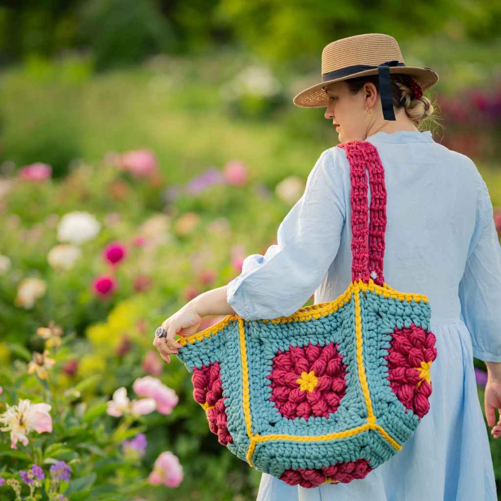 cickadesign Tasche Floral Square Bag Häkelanleitung - Cicka Design (PDF, englisch) bei bei bei bei bei bei bei Lieblingsgarn