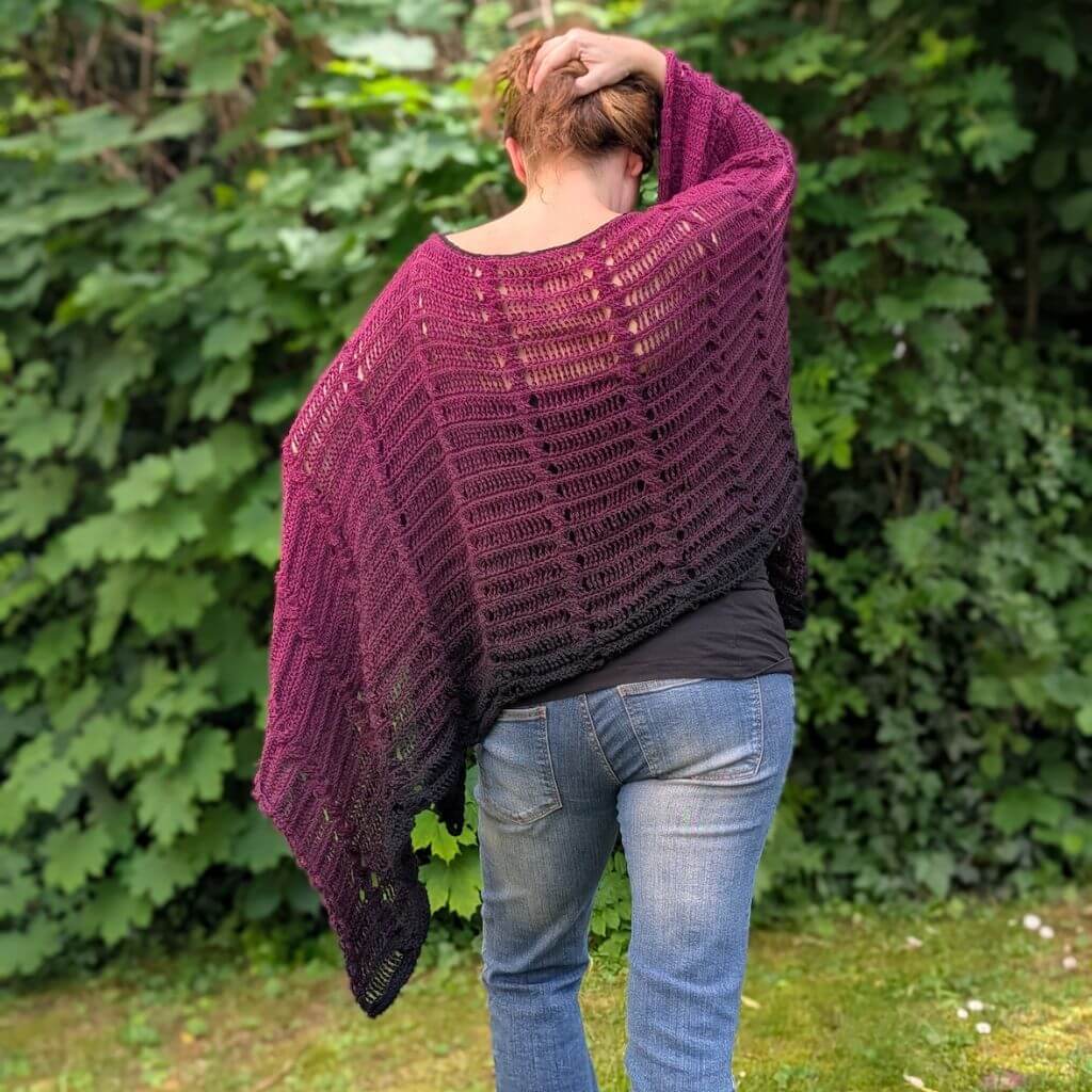 Alhats Designs Pattern Poncho Batwing Häkelanleitung - alhats designs (PDF) bei bei bei bei bei bei bei bei Lieblingsgarn