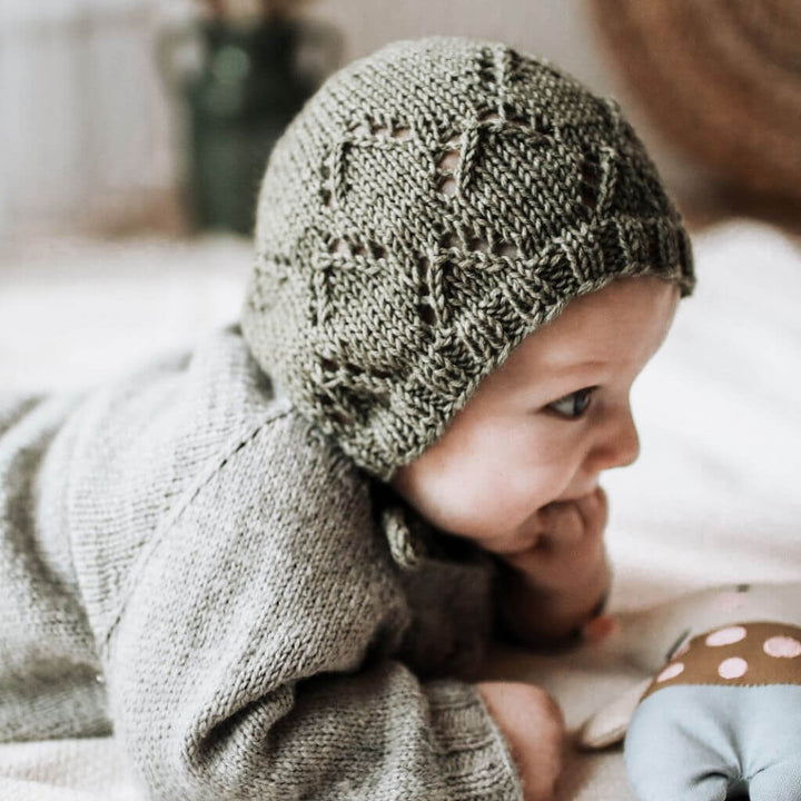 Appelbanne Design Baby Mütze Enna Bonnet Strickanleitung - Appelbanne Design (PDF) bei bei bei bei bei bei Lieblingsgarn