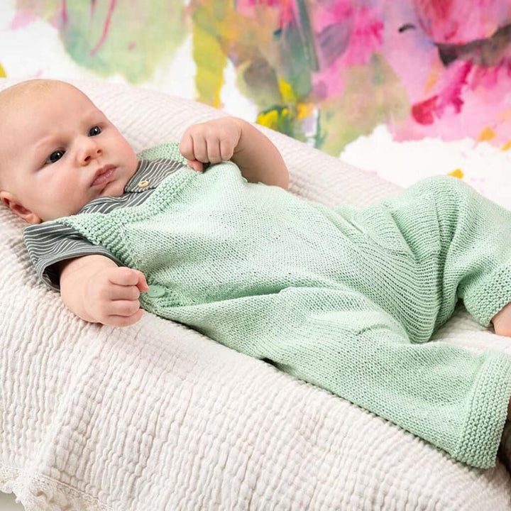 Lang Yarns Pattern Baby Latzhose Strickanleitung - Lang Yarns (PDF) bei bei bei bei bei bei bei bei bei bei Lieblingsgarn