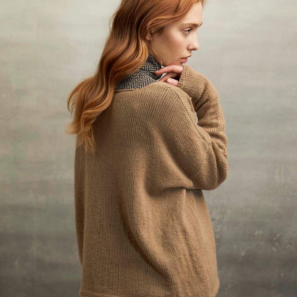 Lang Yarns Pattern Pullover mit V-Ausschnitt Strickset - Lang Yarns (PDF) bei bei bei bei bei bei bei bei bei Lieblingsgarn
