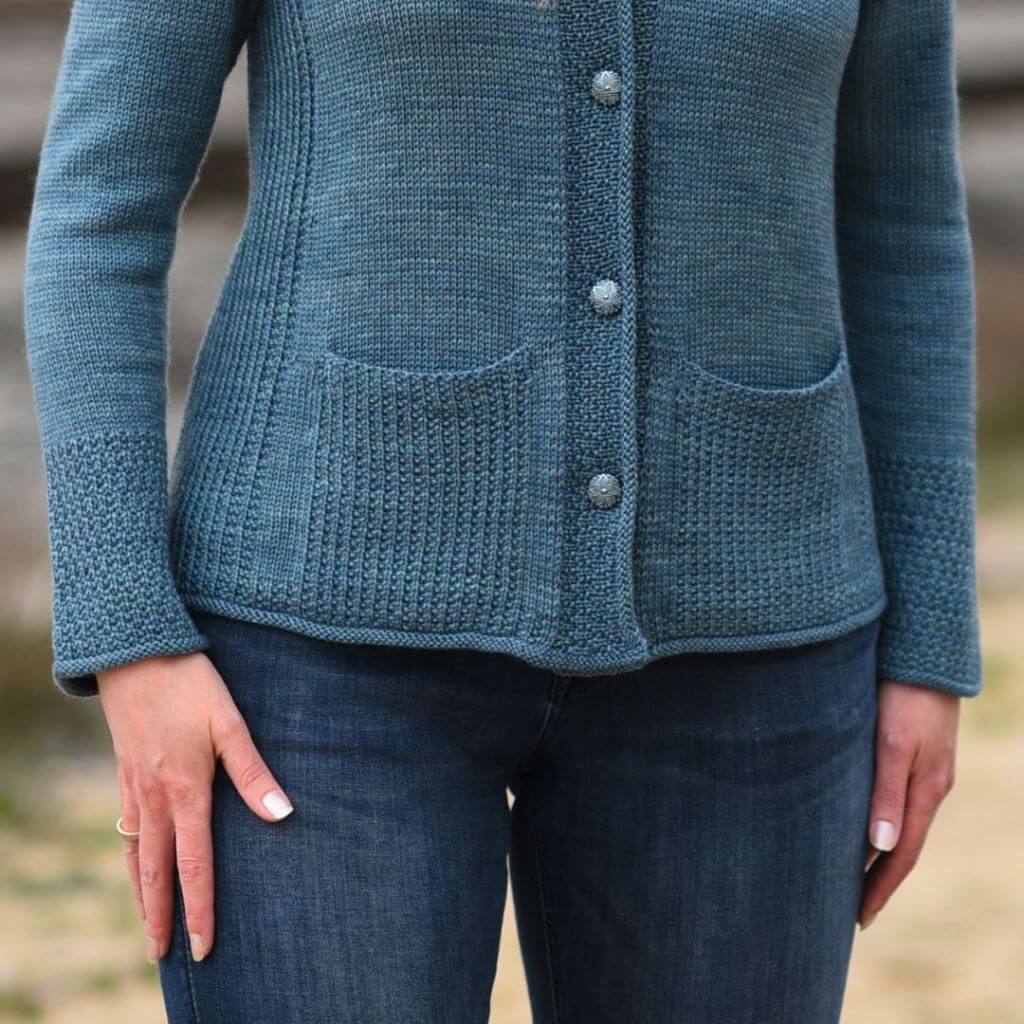 Christina Körber-Reith Monday in Blue Strickjacke - Christiana Körber-Reith (PDF) bei bei bei bei bei bei bei Lieblingsgarn