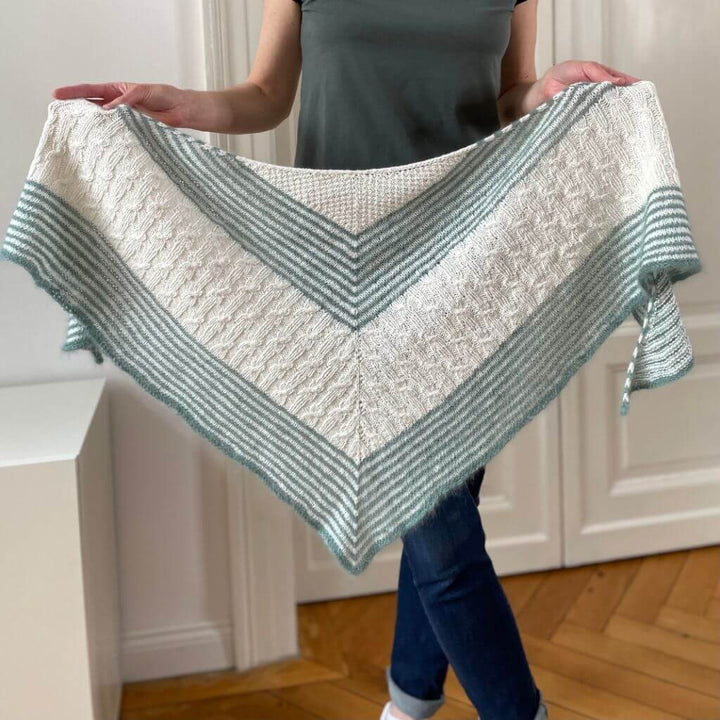 Christina Körber-Reith Schal Saba Shawl Strickanleitung - Christina Körber-Reith (PDF) bei bei bei bei bei bei Lieblingsgarn