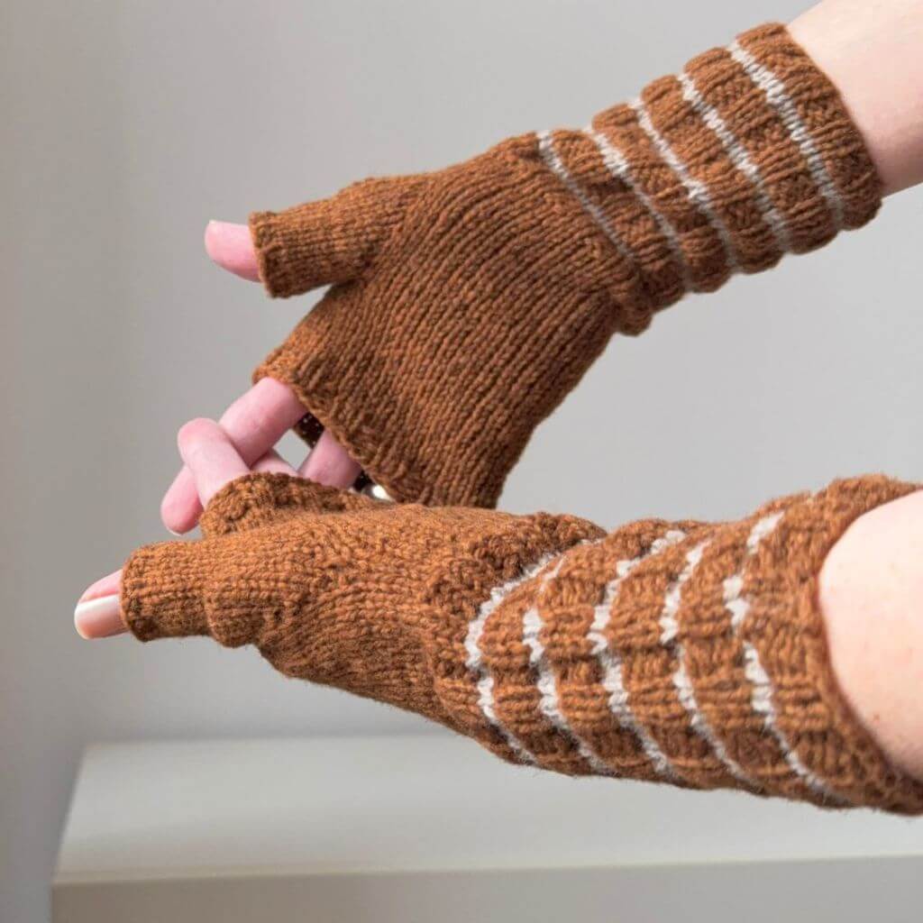 Christina Körber-Reith Pattern Toffe Mitts Strickanleitung - Christina Körber-Reith (PDF) bei bei bei bei bei Lieblingsgarn
