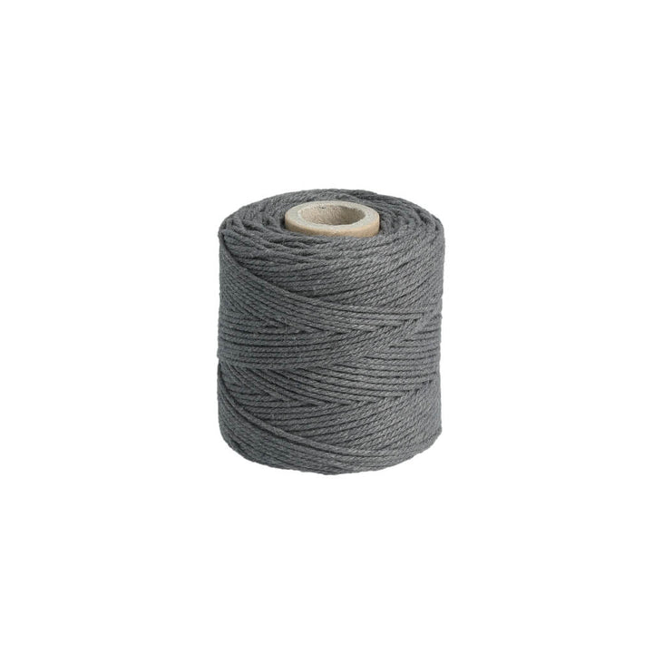 Filani Lieblingsgarn - 1 mm x 65 Meter gedreht, Farbe Graphite Grey bei Lieblingsgarn