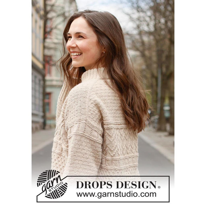 Pullover mit Reliefmuster und doppelter Halsblende Strickanleitung - Drops Design (PDF) bei bei bei bei bei bei Lieblingsgarn
