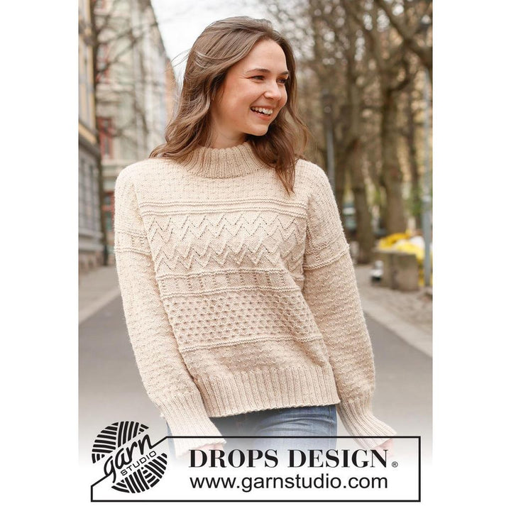 Pullover mit Reliefmuster und doppelter Halsblende Strickanleitung - Drops Design (PDF) bei bei bei bei bei bei Lieblingsgarn