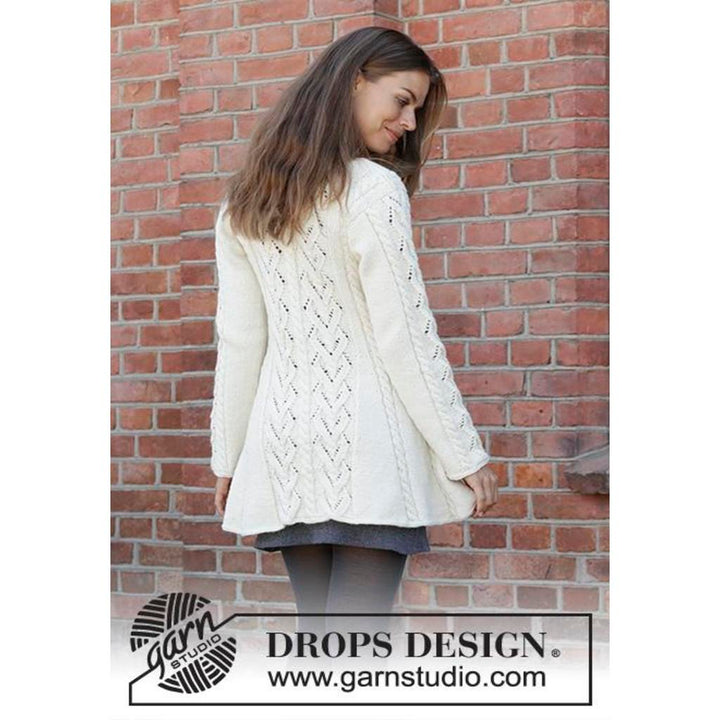 Ice Dancer Taillierte Strickjacke mit Schalkragen Strickanleitung - Drops Design (PDF) bei bei bei bei bei bei Lieblingsgarn