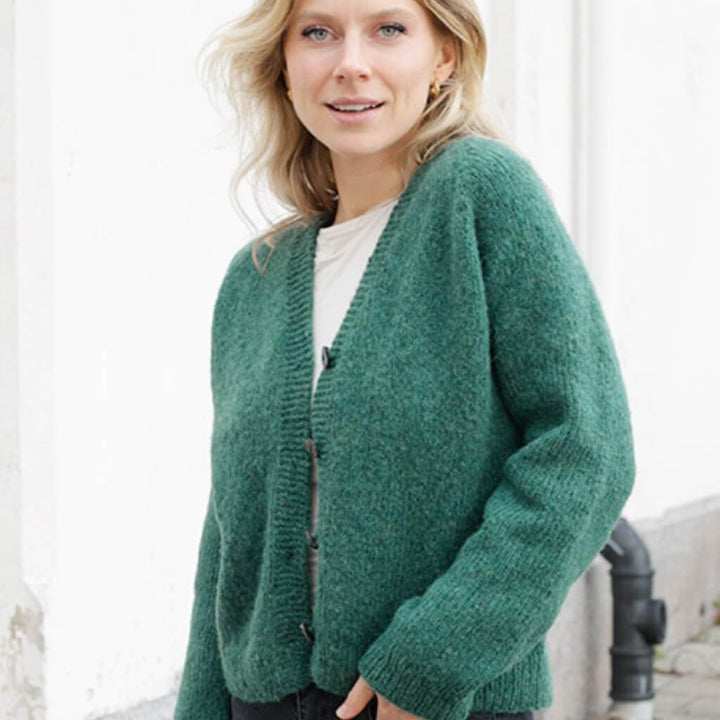 Drops Design Pattern Strickjacke No Nonsense Cardigan Strickset - Drops (PDF) bei bei bei bei bei bei bei bei Lieblingsgarn