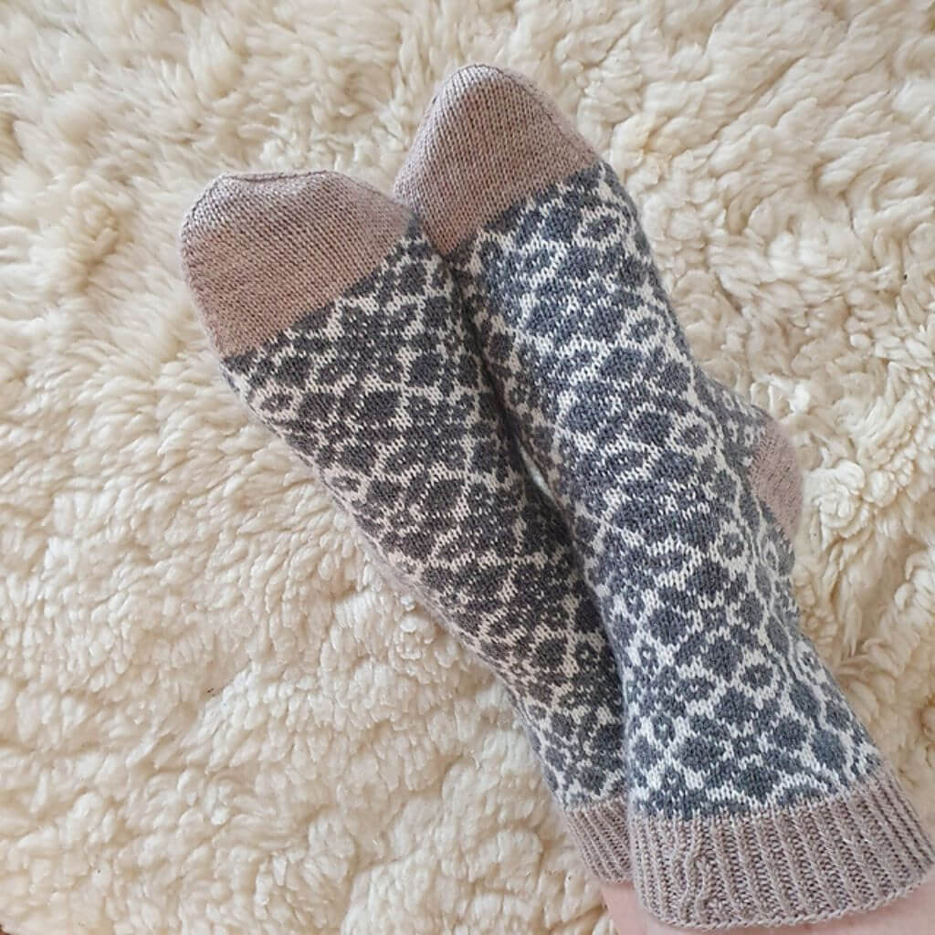 Ducathi Socken Stille Zeit 2 Strickanleitung - Ducathi (PDF) bei bei bei bei bei bei bei bei bei bei Lieblingsgarn