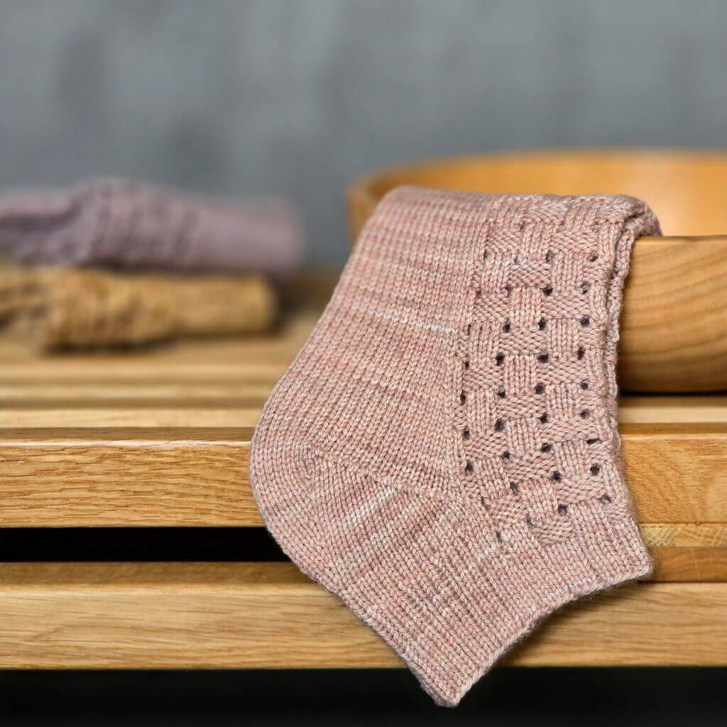 Ducathi Pattern Weaver Shorties Strickanleitung - Ducathi (PDF) bei bei bei bei bei bei bei bei bei bei bei bei Lieblingsgarn