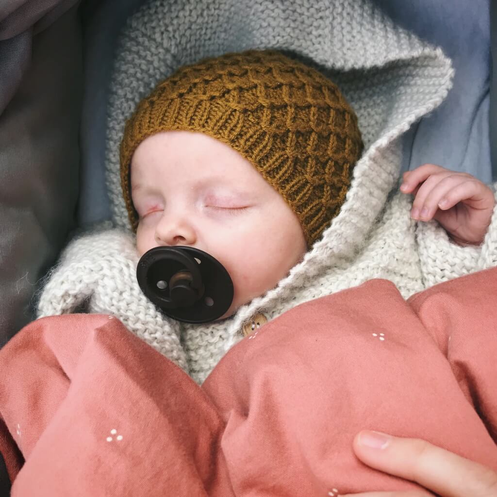 PetiteKnit Pattern Babymütze Karens Haube Strickanleitung - PetiteKnit (Heft) bei bei bei bei bei bei bei bei Lieblingsgarn