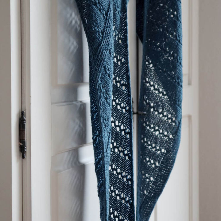 Eviknitwear Pattern Schal Blaubeeren Shawl Strickanleitung - Eviknitwear (PDF) bei bei bei bei bei bei bei bei Lieblingsgarn