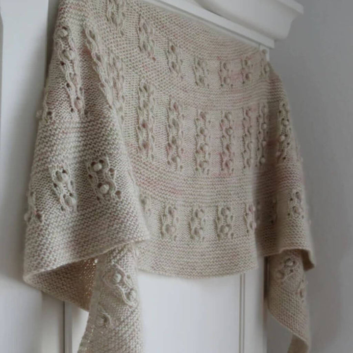 Eviknitwear Schal Frühling Shawl Strickanleitung - Eviknitwear (PDF) bei bei bei bei bei bei bei bei bei bei Lieblingsgarn