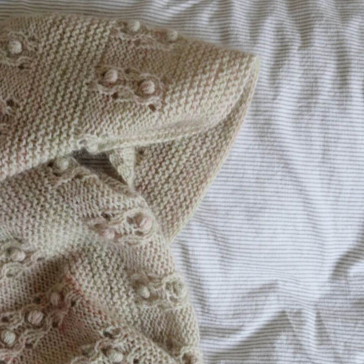 Eviknitwear Fruehling Shawl Strickanleitung - Eviknitwear (PDF) bei bei bei bei bei bei bei bei bei bei Lieblingsgarn