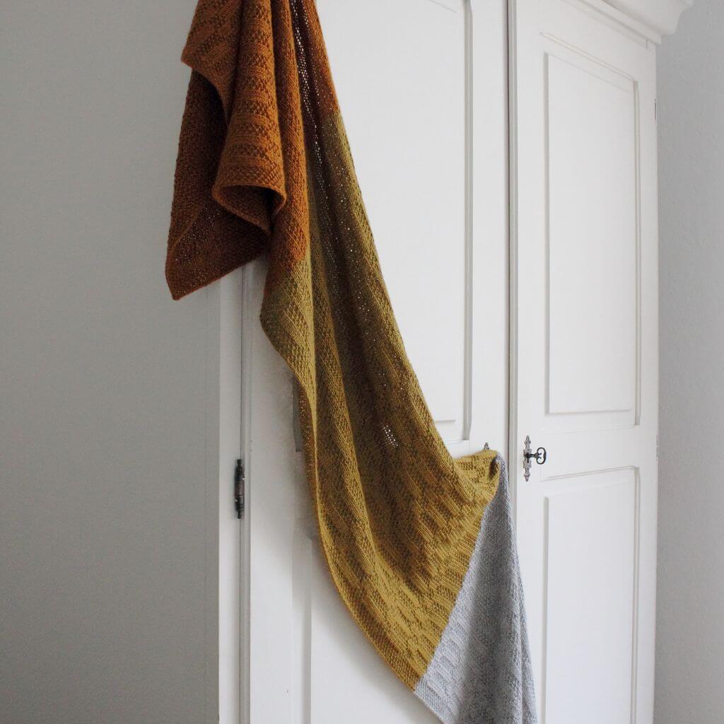 Eviknitwear Pattern Schal Listopad Shawl Strickanleitug - Eviknitwear (PDF) bei bei bei bei bei bei bei bei bei Lieblingsgarn