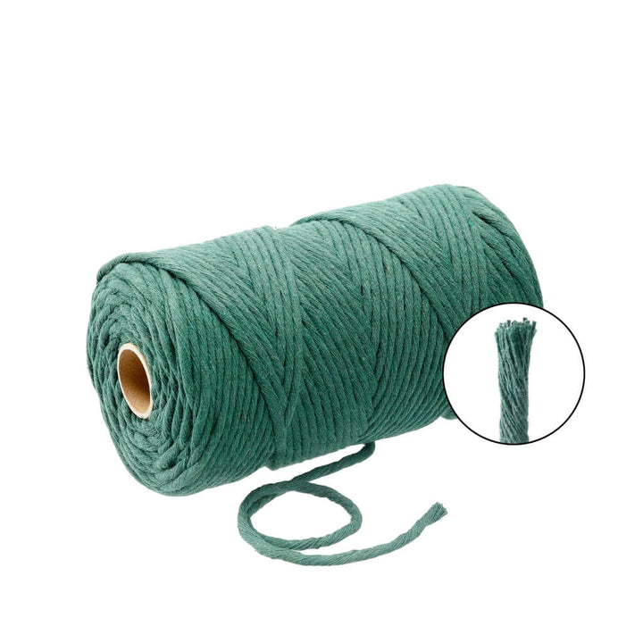 Filani Lieblingsgarn - Makramee Garn 3 mm x 130 m, Farbe Pine Green – Baumwolle bei Lieblingsgarn
