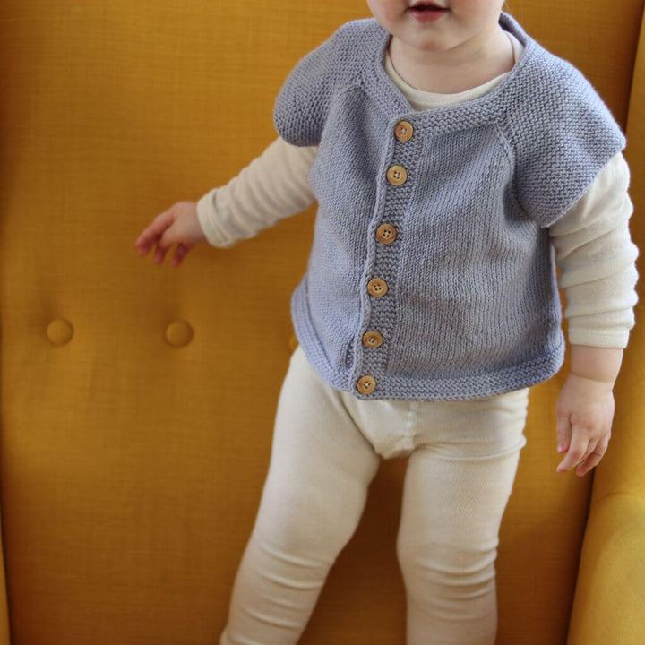 Frau Riedel strickt Garda Vest Mini Strickanleitung - Frau Riedel strickt (PDF) bei bei bei bei bei bei bei bei Lieblingsgarn