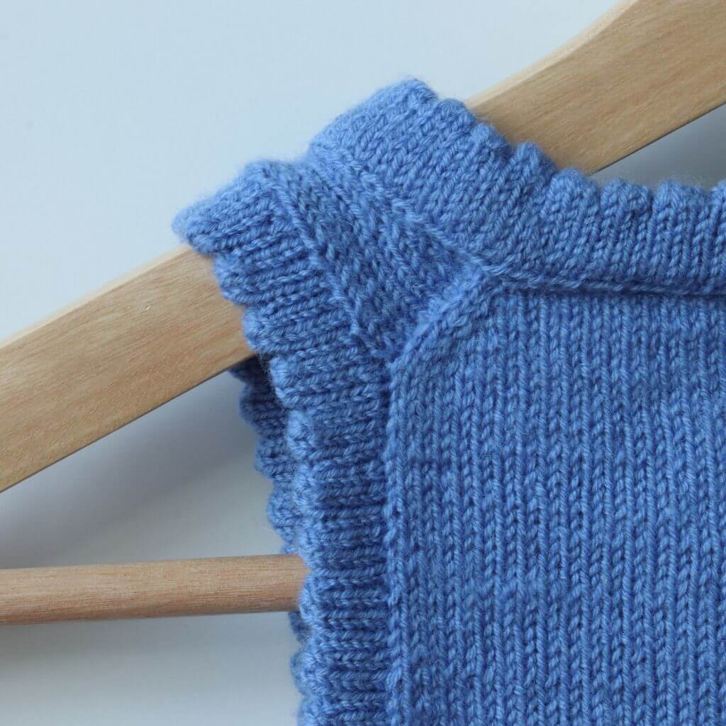 Frau Riedel strickt Pattern Petaline Top Strickanleitung - Frau Riedel strickt (PDF) bei bei bei bei bei bei Lieblingsgarn