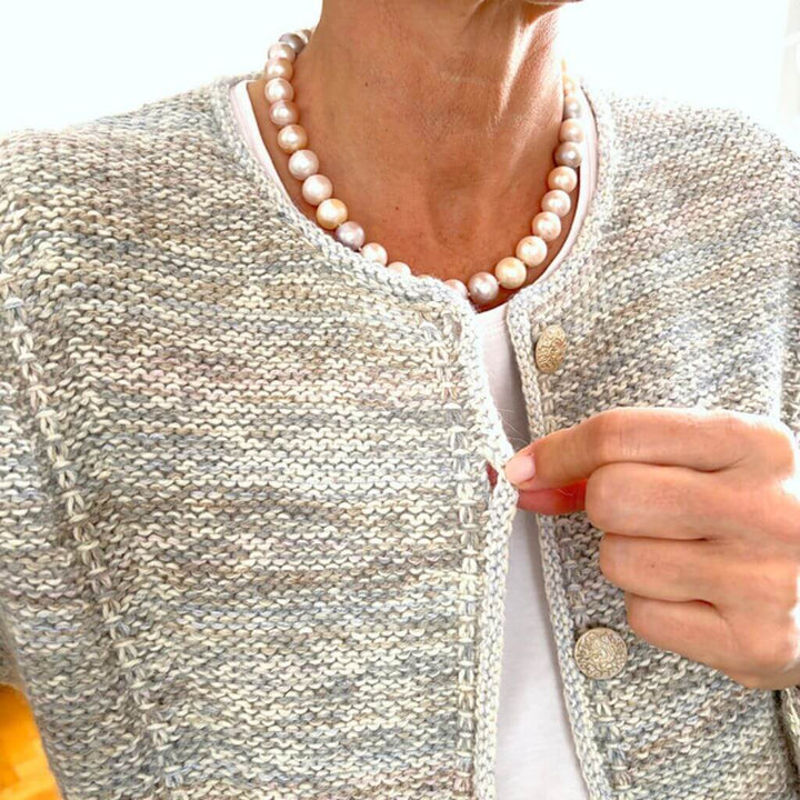 Hinterm Stein Strickjacke Princess of Odds Strickanleitung - Hinterm Stein (PDF) bei bei bei bei bei bei bei Lieblingsgarn