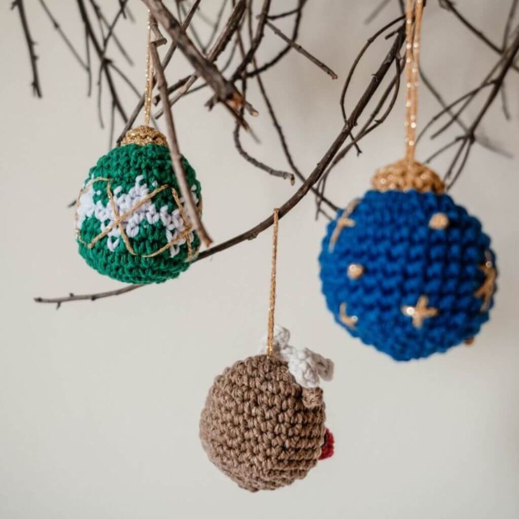 Hoooked DIY Häkelset Weihnachtskugeln Wonderland bei bei bei bei bei bei bei bei bei bei Lieblingsgarn