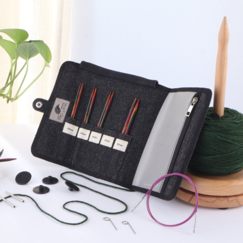 Pro Lana x KnitPro Jumbiläumsnadelset Symfonie 2 – Produktansicht, Holz bei bei bei bei bei bei bei bei Lieblingsgarn