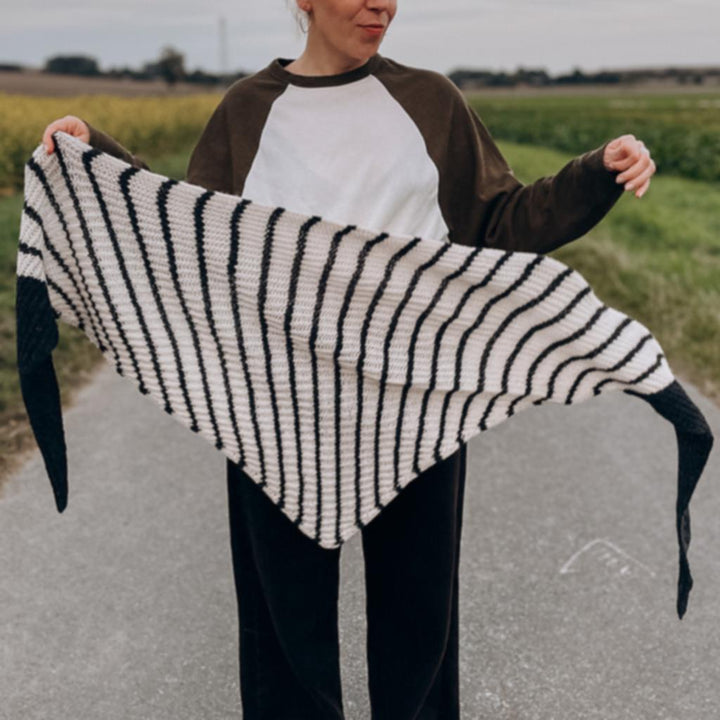 Katharina Lehmann Tuch Contrast Love Strickanleitung – Bild 3 von 4 bei bei bei bei bei bei bei bei bei bei Lieblingsgarn