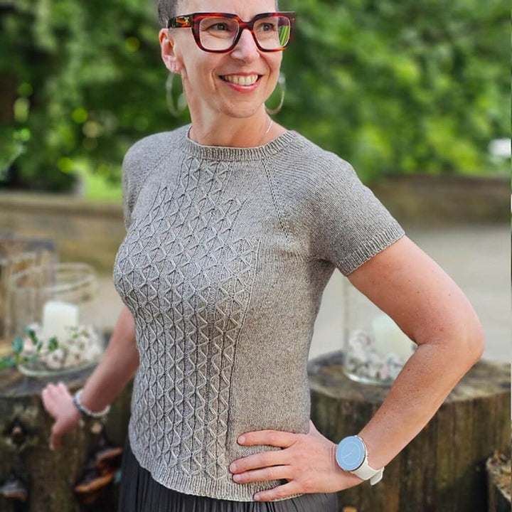 Joel Joel Design Pattern Shirt Kumma Strickanleitung - Joel Joel Design (PDF) bei bei bei bei bei bei bei bei Lieblingsgarn