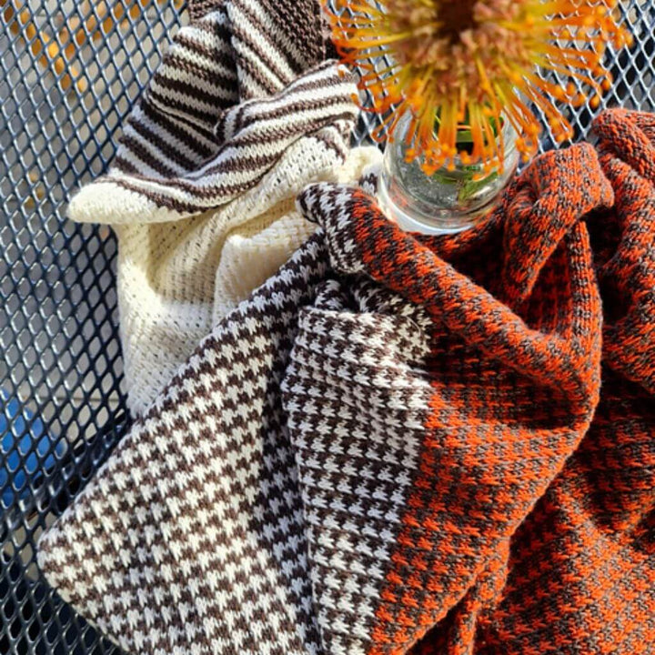 Joel Joel Design Pattern Tuch Ninelle Strickanleitung - Joel Joel Design (PDF) bei bei bei bei bei bei bei bei Lieblingsgarn