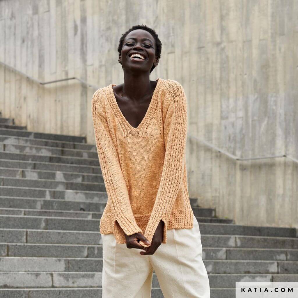 Katia Pullover mit V-Ausschnitt Strickanleitung - Katia (Heft) bei bei bei bei bei bei bei bei bei bei Lieblingsgarn