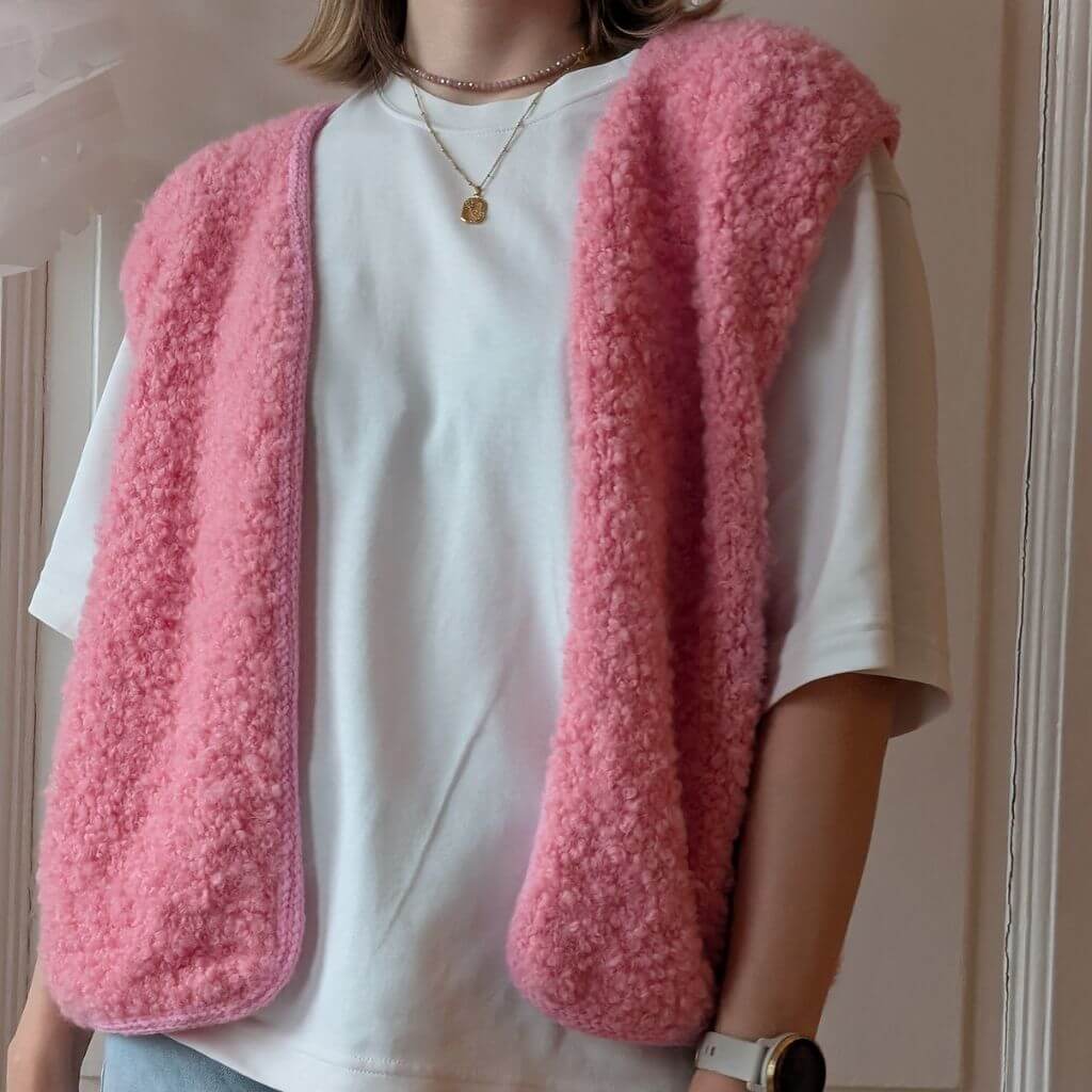 Knitmitjo Fluffy Fleece Vest Strickanleitung - Knitmitjo (PDF) bei bei bei bei bei bei bei bei bei bei bei bei Lieblingsgarn