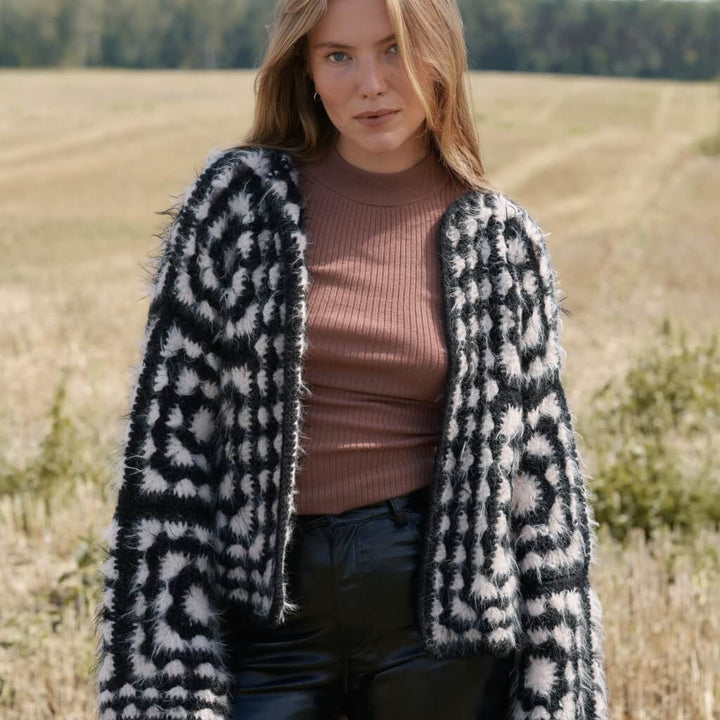 Lana Grossa Pattern Fransige Jacke Häkelanleitung - Lana Grossa (Heft) bei bei bei bei bei bei bei bei bei bei Lieblingsgarn