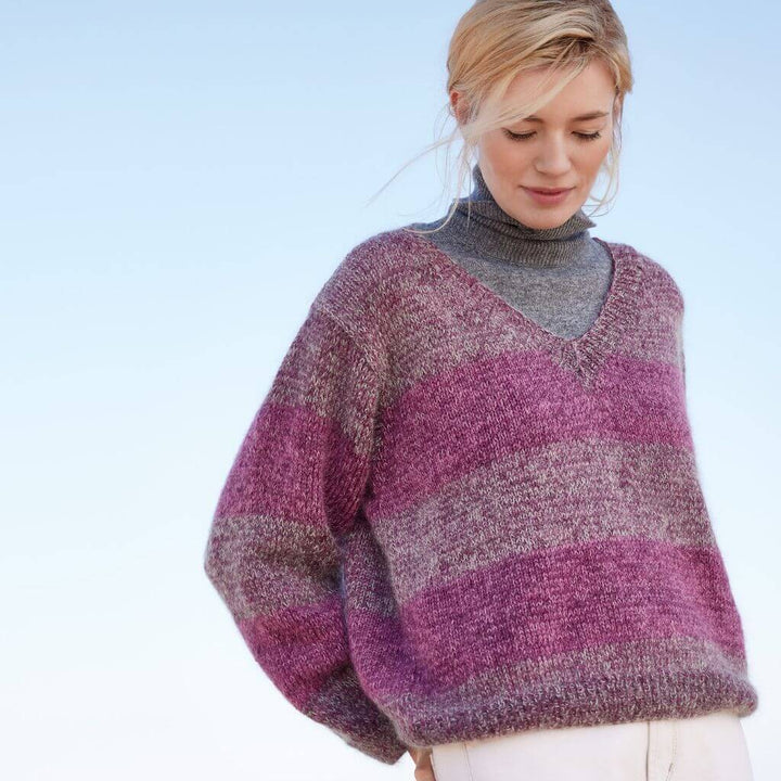 Lana Grossa Gestreifter Pullover mit V-Ausschnitt Strickanleitung - Lana Grossa (Heft) bei bei bei bei bei Lieblingsgarn