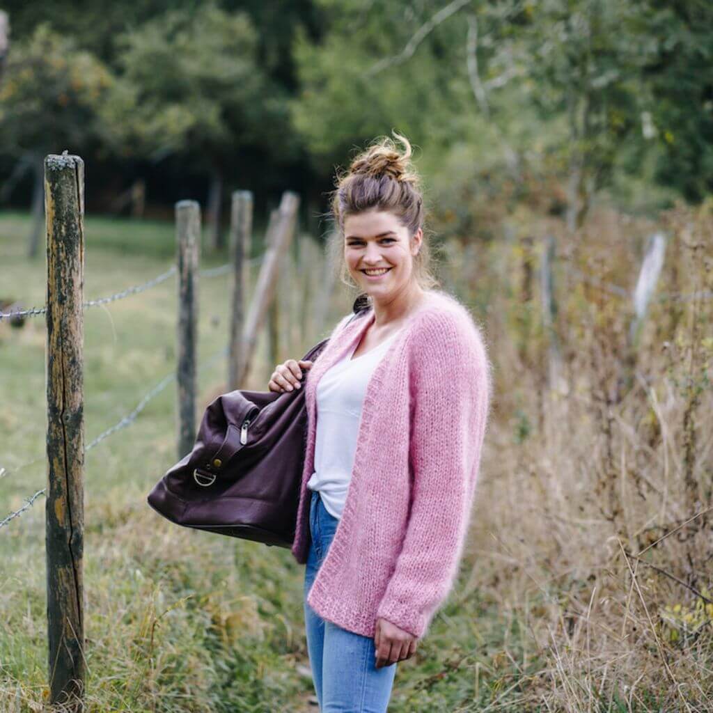 Lotilda Pattern Greta Cardigan mit Blende Strickanleitung - Lotilda (PDF) bei bei bei bei bei bei bei bei bei Lieblingsgarn