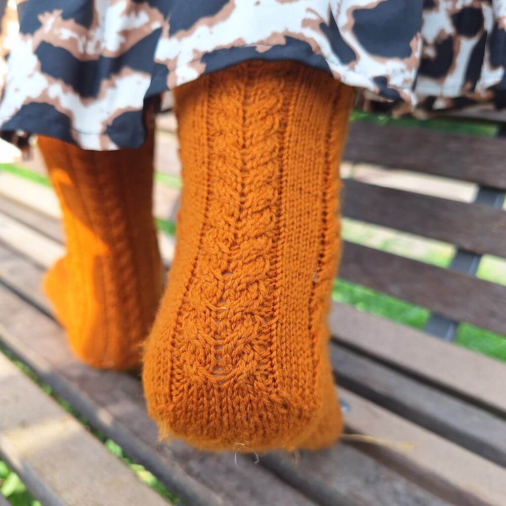 Madame Nadelspiel Pattern Socken October Soxx Strickanleitung - Madame Nadelspiel (PDF) bei bei bei bei bei bei Lieblingsgarn