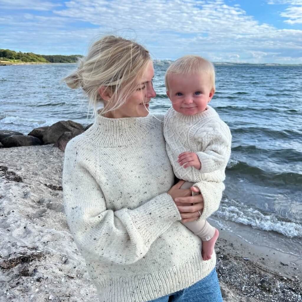 PetiteKnit Pattern Damen Pullover Louvre Sweater Strickanleitung - PetiteKnit (Heft) bei bei bei bei bei bei Lieblingsgarn