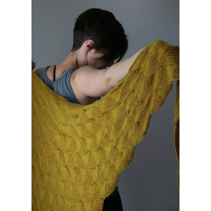 Melanie Berg - Mairlynd Pattern Tuch Kleine Schwester Strickanleitung - Mairlynd (PDF) bei bei bei bei bei bei Lieblingsgarn