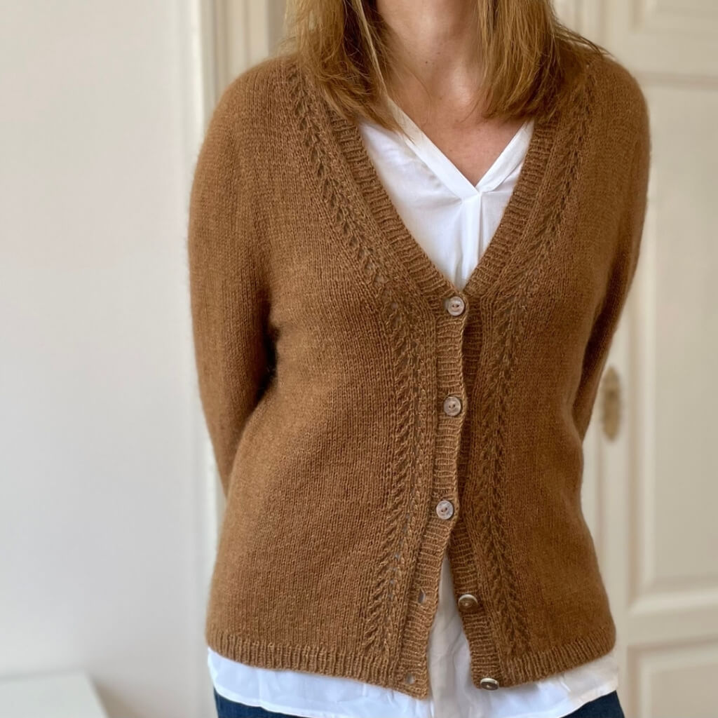Strickauszeit Mella Cardigan Strickanleitung - Strickauszeit (PDF) bei bei bei bei bei bei bei bei bei bei Lieblingsgarn
