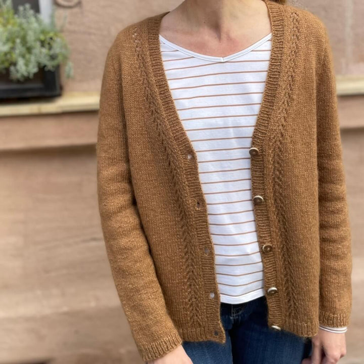 Strickauszeit Mella Cardigan Strickanleitung - Strickauszeit (PDF) bei bei bei bei bei bei bei bei bei bei Lieblingsgarn