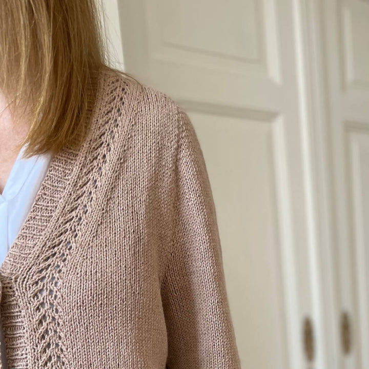 Strickauszeit Mella Cardigan Strickanleitung - Strickauszeit (PDF) bei bei bei bei bei bei bei bei bei bei Lieblingsgarn