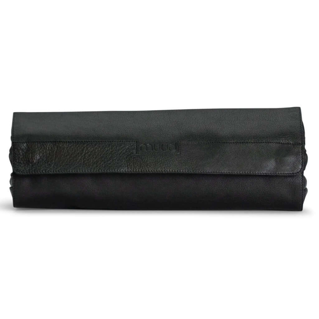 muud Frankie Nadeletui, Farbe Black – Leder bei Lieblingsgarn