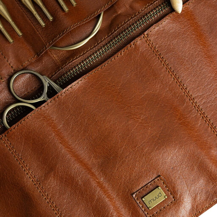 muud Stockholm - Ledertasche für Nadelsysteme bei bei bei bei bei bei bei bei bei bei bei bei bei bei bei bei Lieblingsgarn