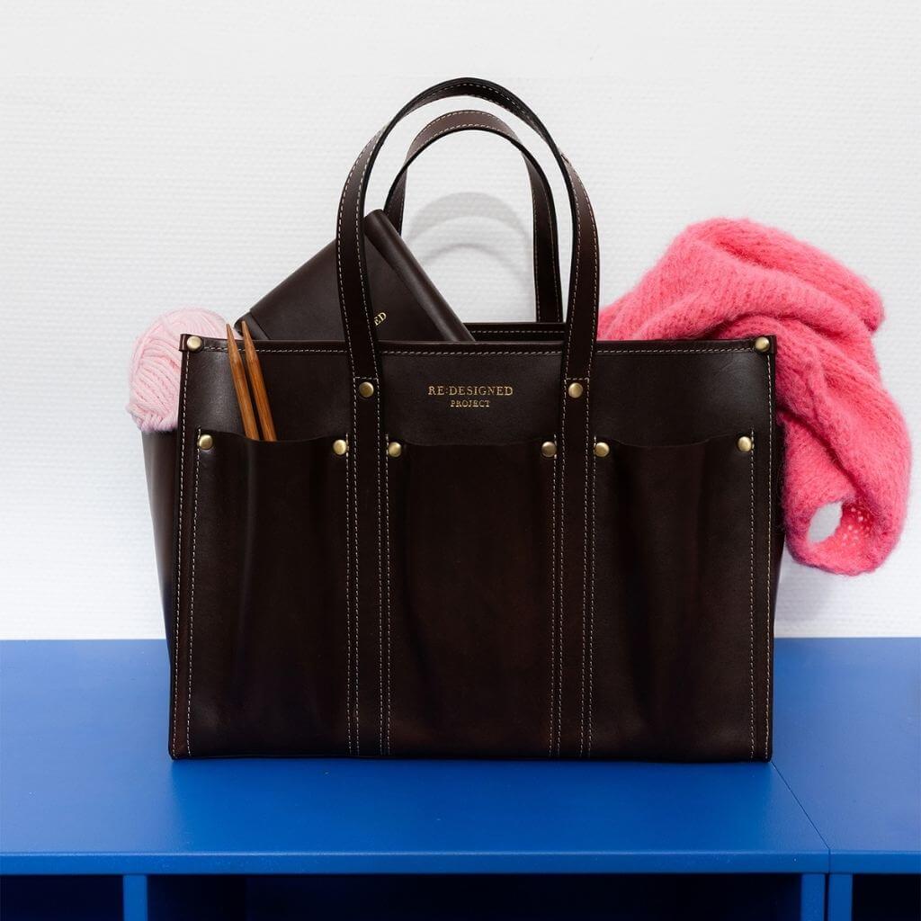 Re:Designed Dark Brown Re:Designed Project 132 bei bei bei bei bei bei bei bei bei bei Lieblingsgarn