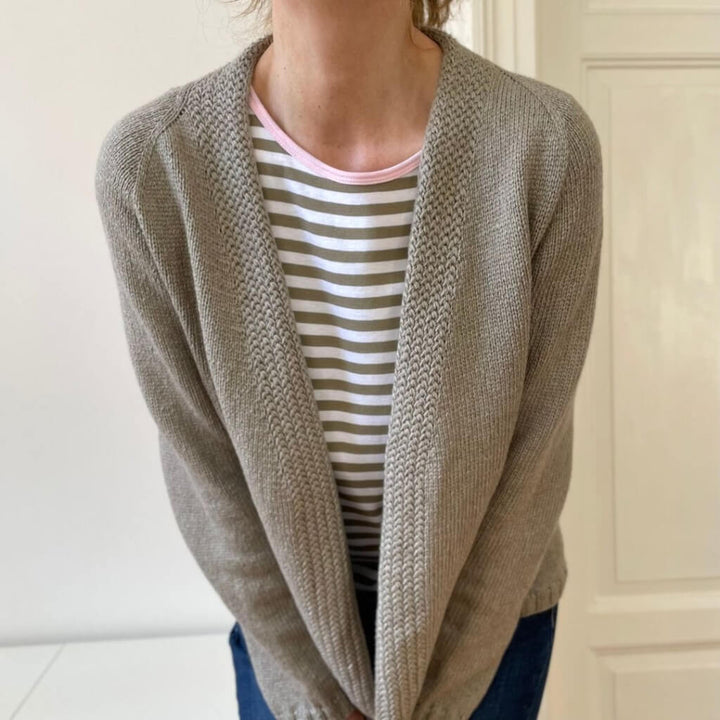 Strickauszeit Penna Cardigan Strickanleitung - Strickauszeit (PDF) bei bei bei bei bei bei bei bei bei bei Lieblingsgarn