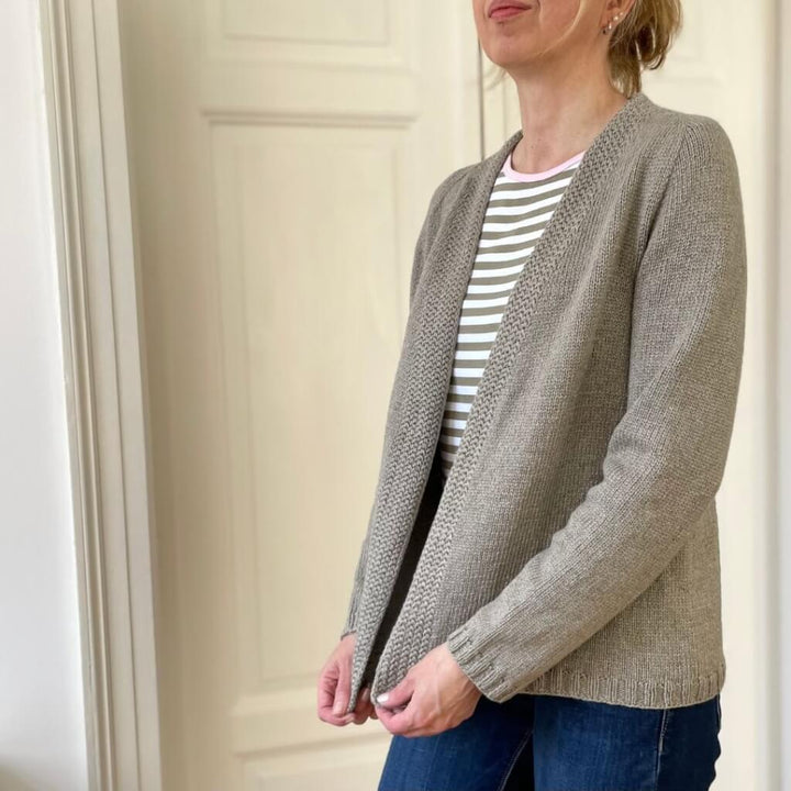Strickauszeit Penna Cardigan Strickanleitung - Strickauszeit (PDF) bei bei bei bei bei bei bei bei bei bei Lieblingsgarn