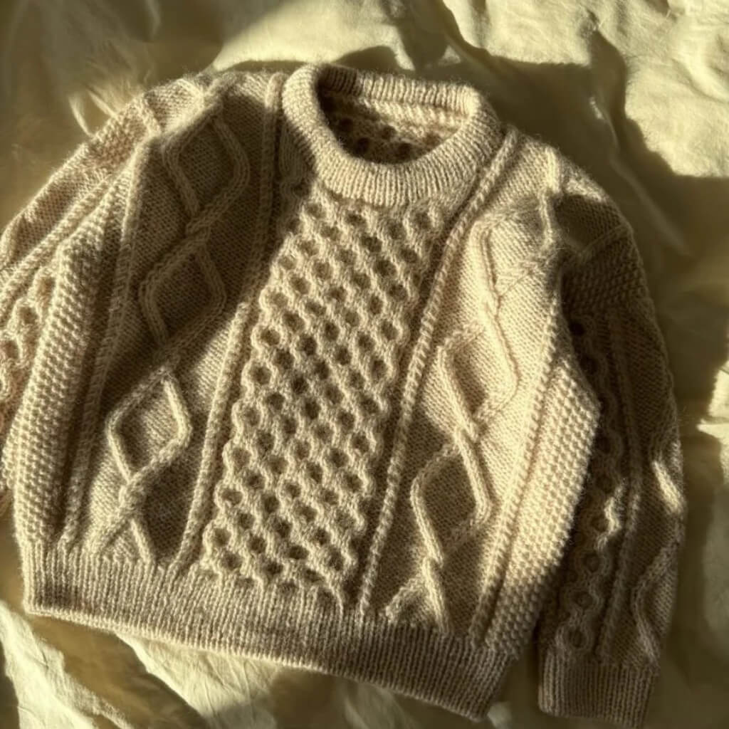 PetiteKnit Pullover Dagmar Sweater Junior Strickanleitung - PetiteKnit (Heft) bei bei bei bei bei bei bei bei Lieblingsgarn