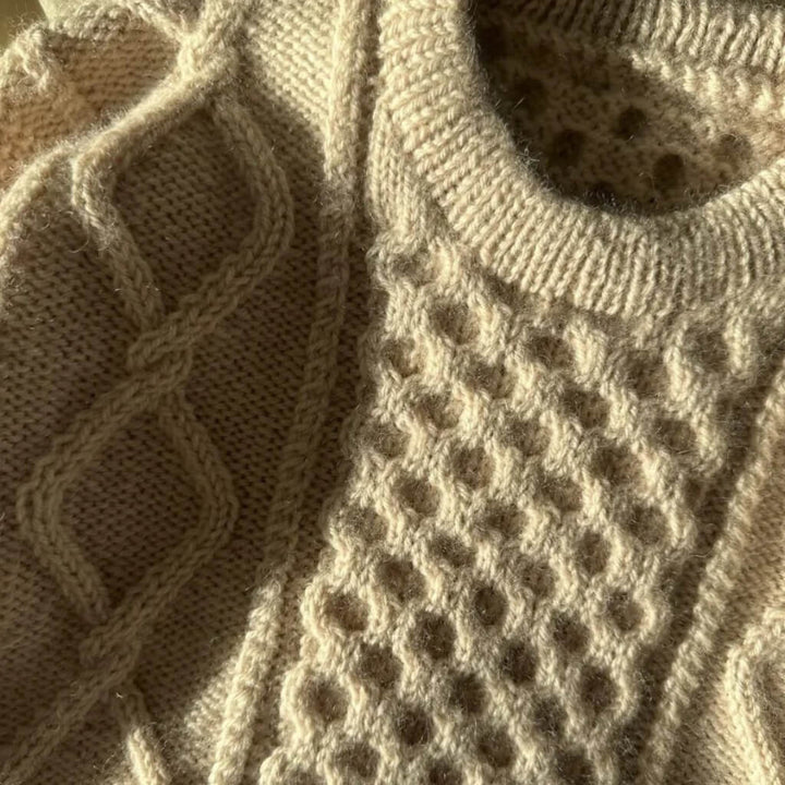 PetiteKnit Pullover Dagmar Sweater Junior Strickanleitung - PetiteKnit (Heft) bei bei bei bei bei bei bei bei Lieblingsgarn
