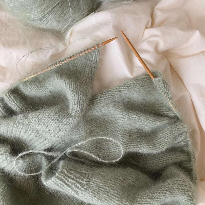 PetiteKnit Pattern Novice Cardigan Mohair Edition Strickanleitung - PetiteKnit (Heft) bei bei bei bei bei bei Lieblingsgarn