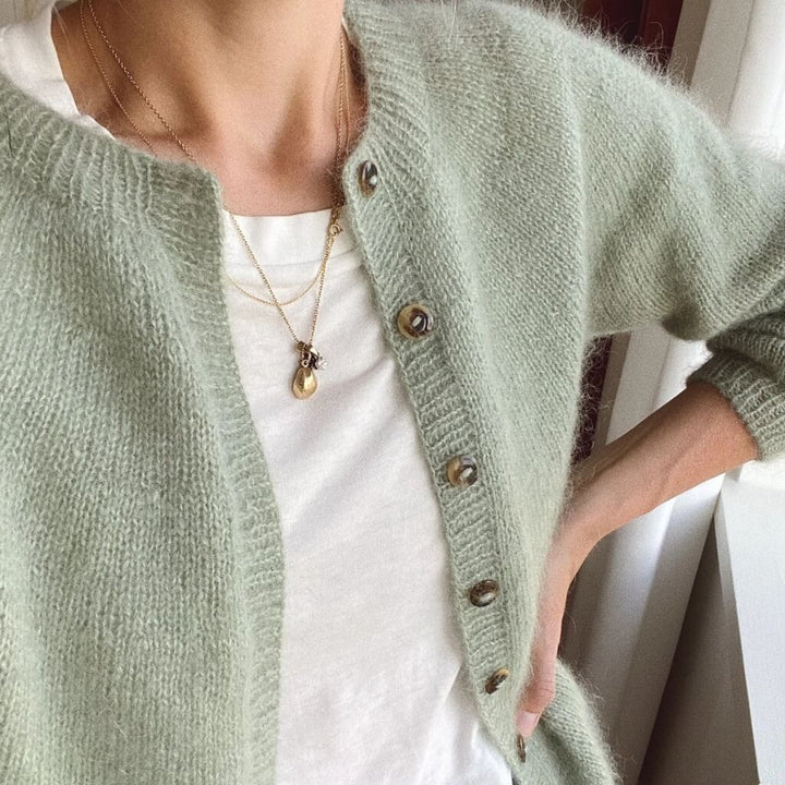 PetiteKnit Pattern Novice Cardigan Mohair Edition Strickanleitung - PetiteKnit (Heft) bei bei bei bei bei bei Lieblingsgarn